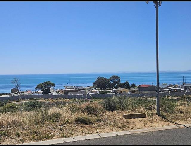 LAND FOR SALE IN ST HELENA VIEWS